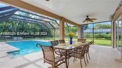 Home For Rent in Palmetto Bay, Florida