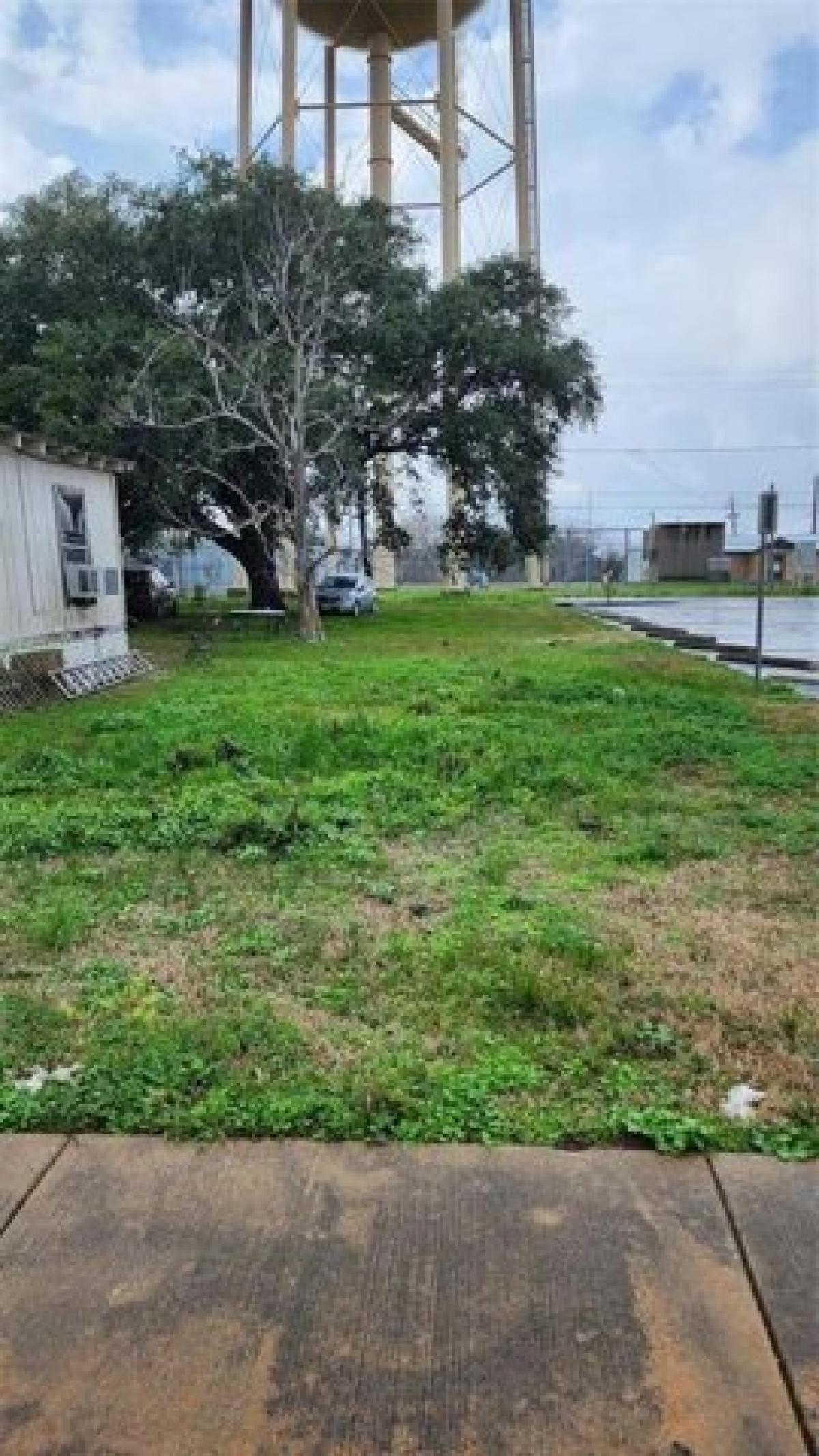 Picture of Residential Land For Sale in La Porte, Texas, United States