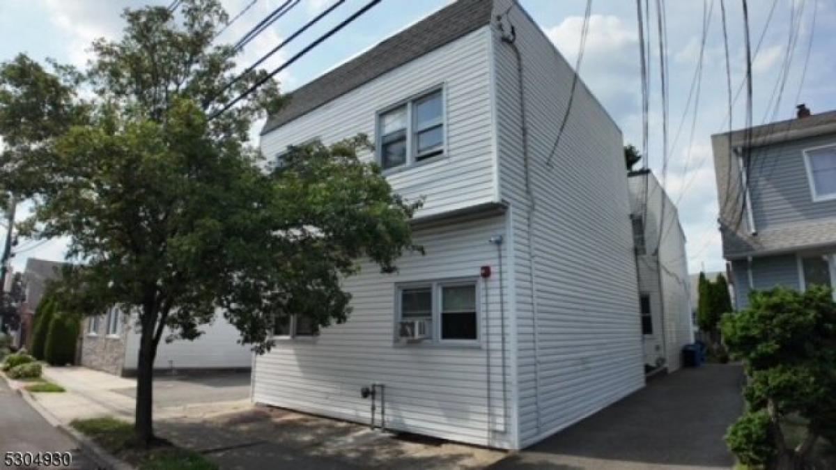 Picture of Home For Rent in Garfield, New Jersey, United States