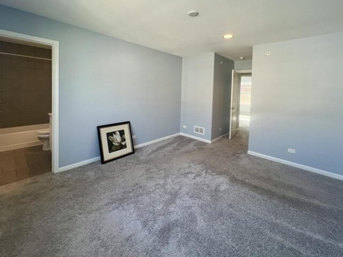 Picture of Home For Rent in Des Plaines, Illinois, United States