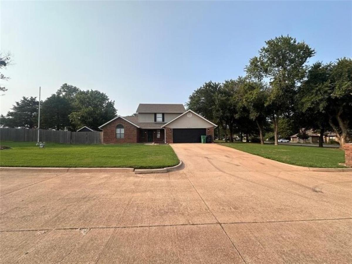 Picture of Home For Sale in Stroud, Oklahoma, United States