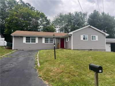 Home For Sale in Rock Hill, New York