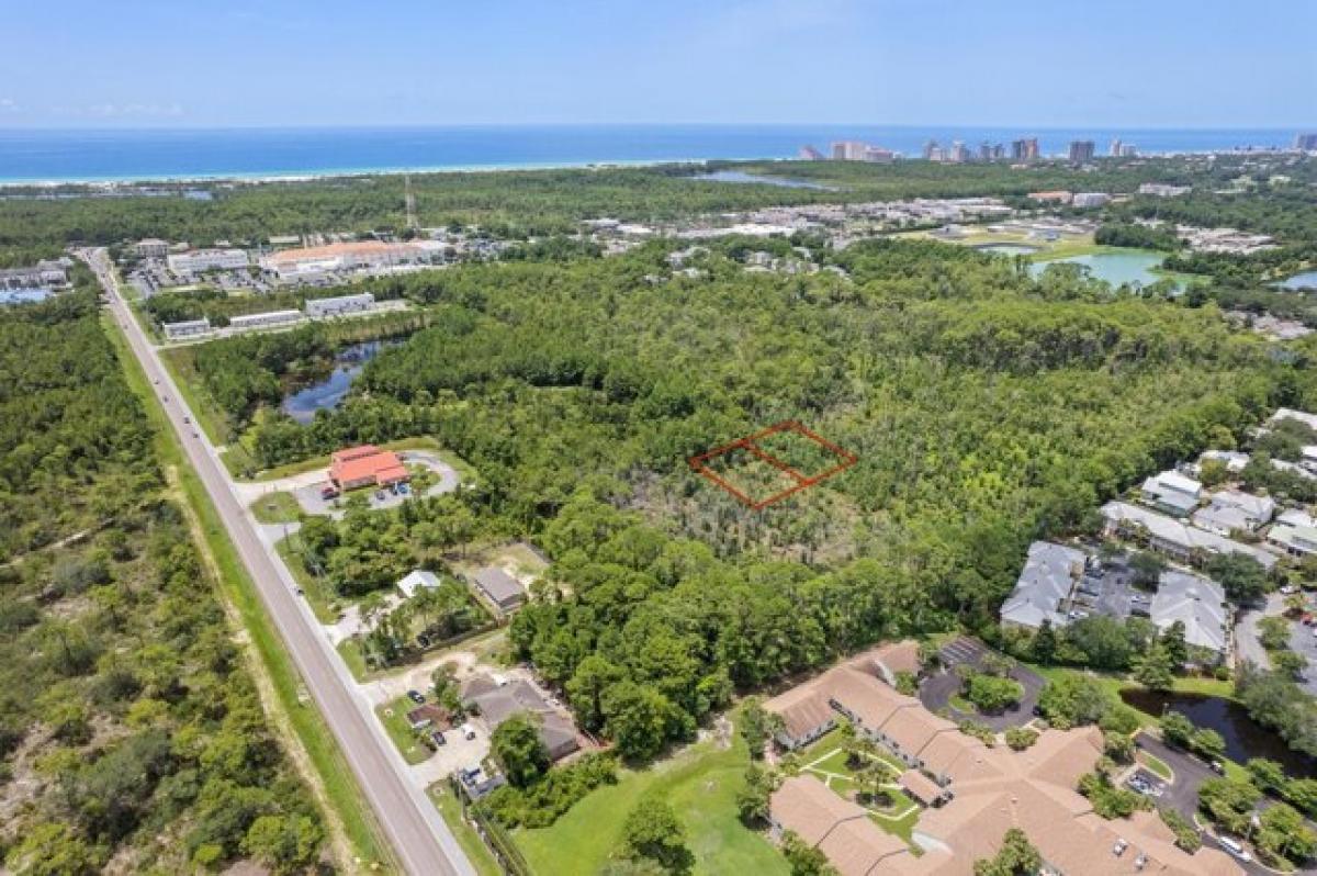 Picture of Residential Land For Sale in Miramar Beach, Florida, United States