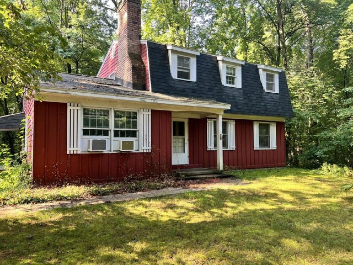 Picture of Home For Sale in Three Rivers, Michigan, United States