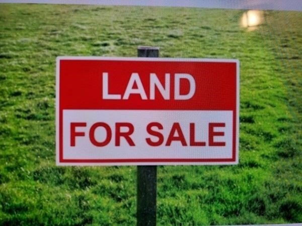 Picture of Residential Land For Sale in Medway, Massachusetts, United States