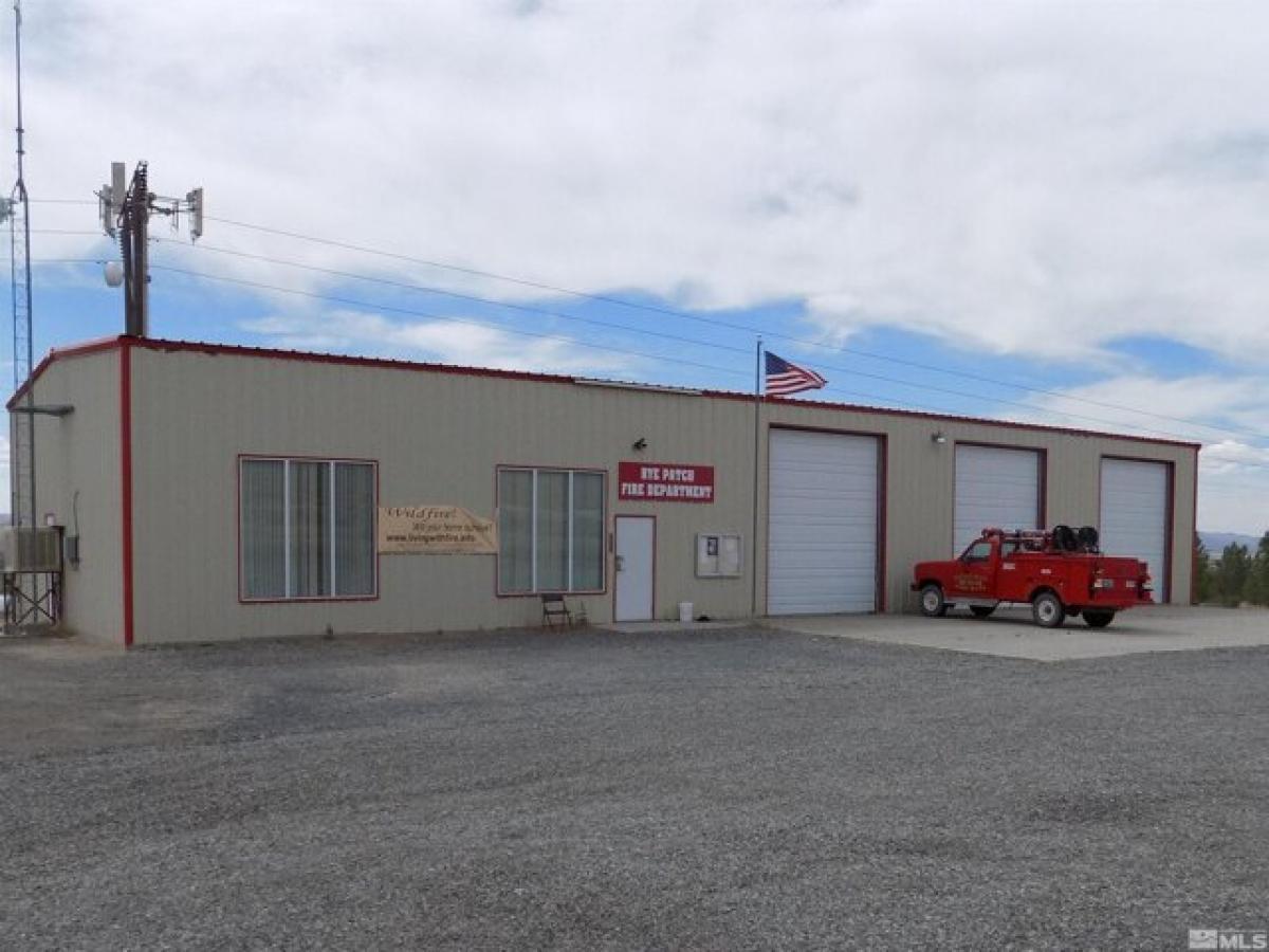 Picture of Home For Sale in Lovelock, Nevada, United States