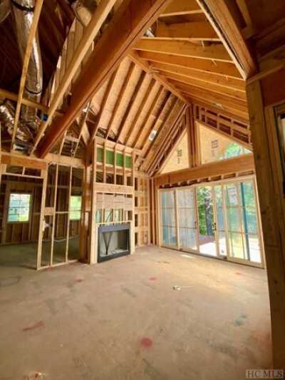 Home For Sale in Highlands, North Carolina