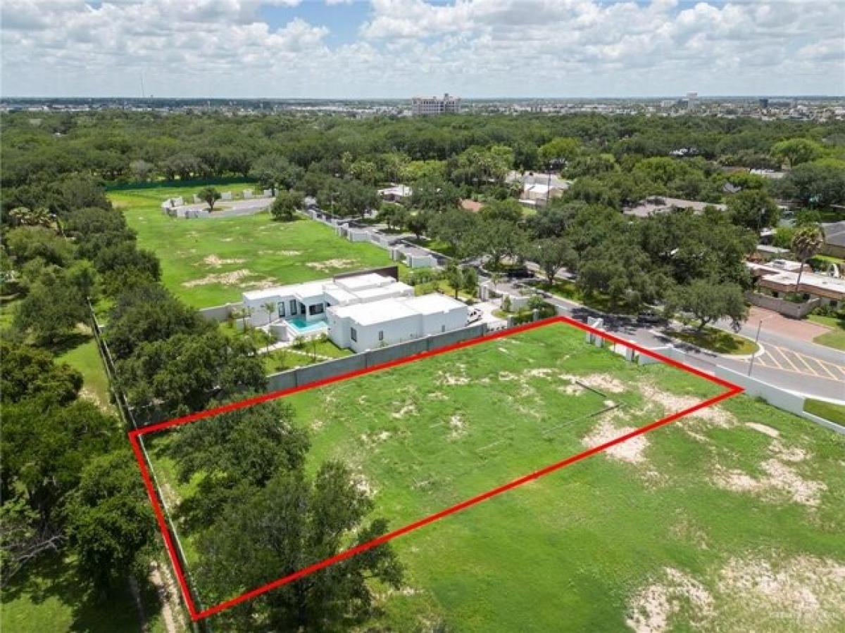 Picture of Residential Land For Sale in McAllen, Texas, United States