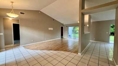 Home For Rent in Haverhill, Florida