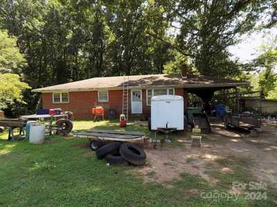 Home For Sale in Bessemer City, North Carolina