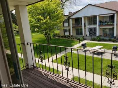 Apartment For Rent in Warren, Michigan