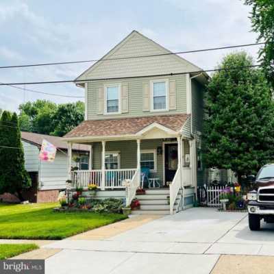 Home For Sale in Pennsauken, New Jersey