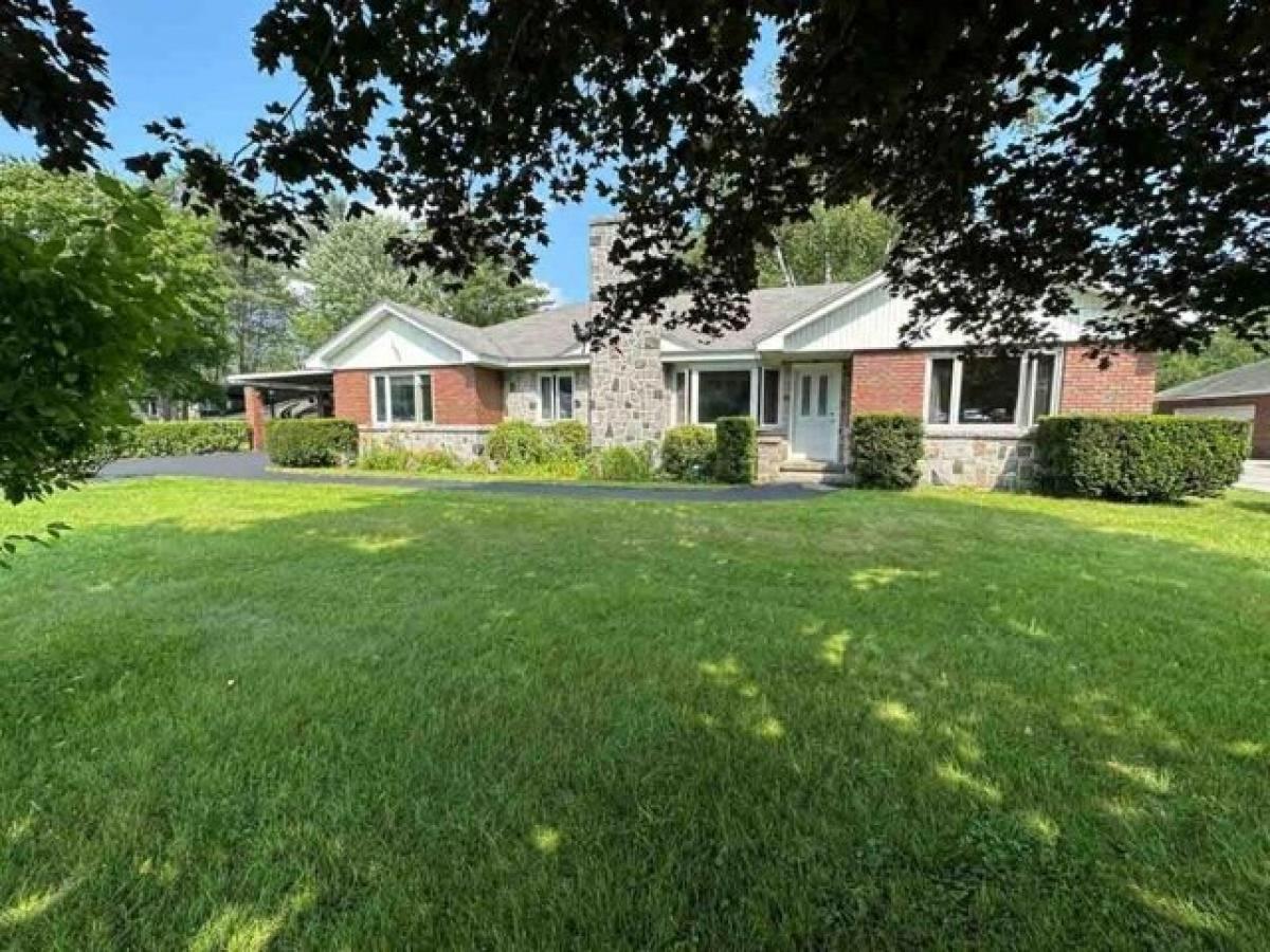 Picture of Home For Sale in Gorham, New Hampshire, United States