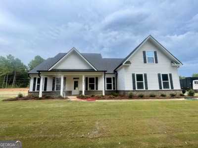 Home For Sale in Forsyth, Georgia