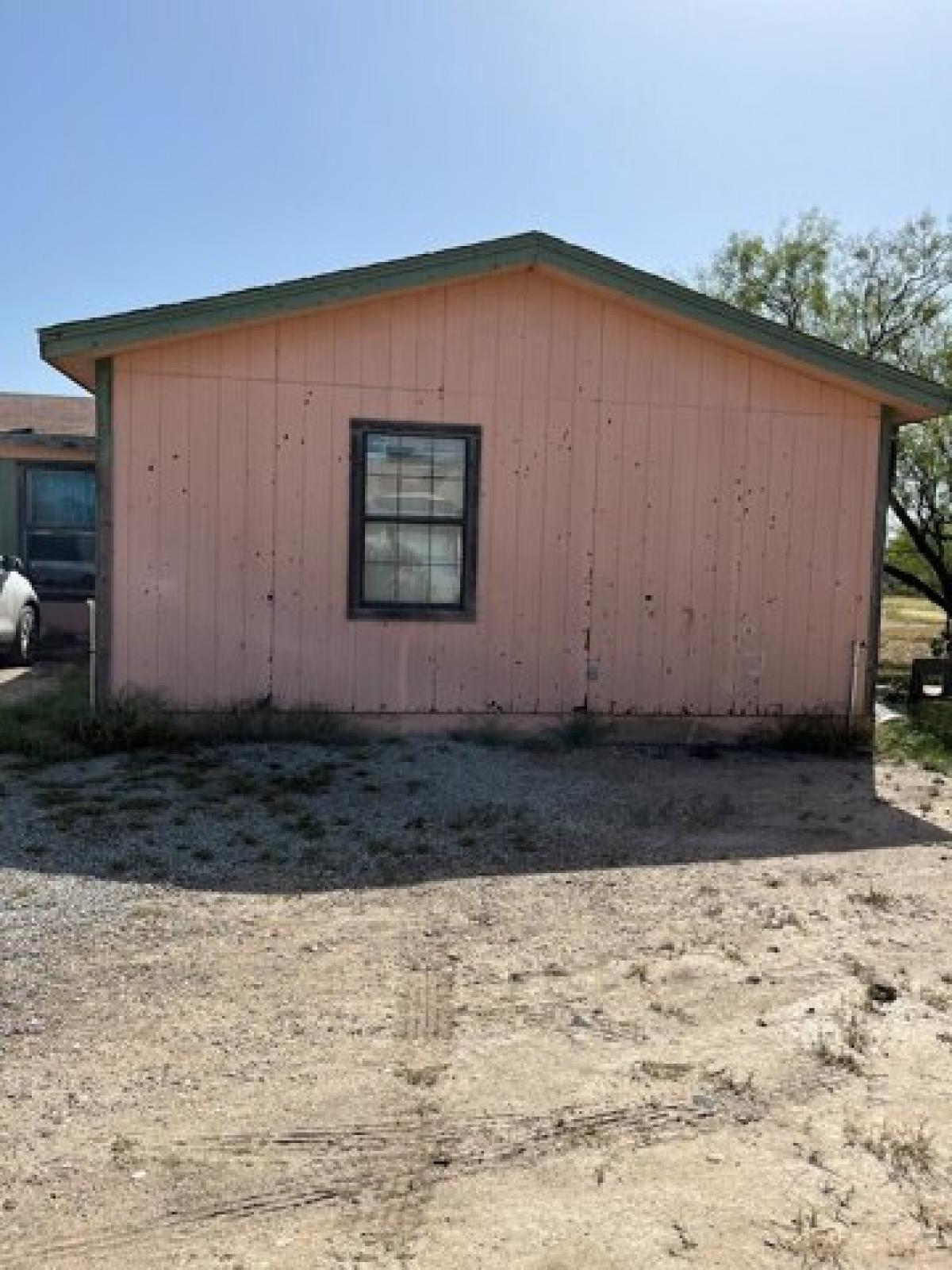 Picture of Home For Sale in Eagle Pass, Texas, United States