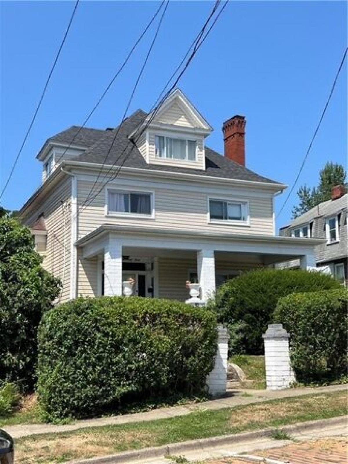 Picture of Home For Sale in Verona, Pennsylvania, United States