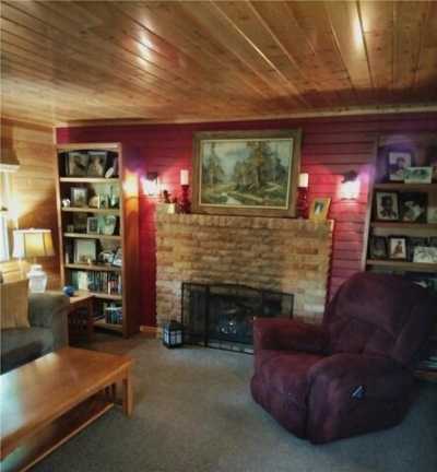 Home For Sale in Cambridge, Minnesota