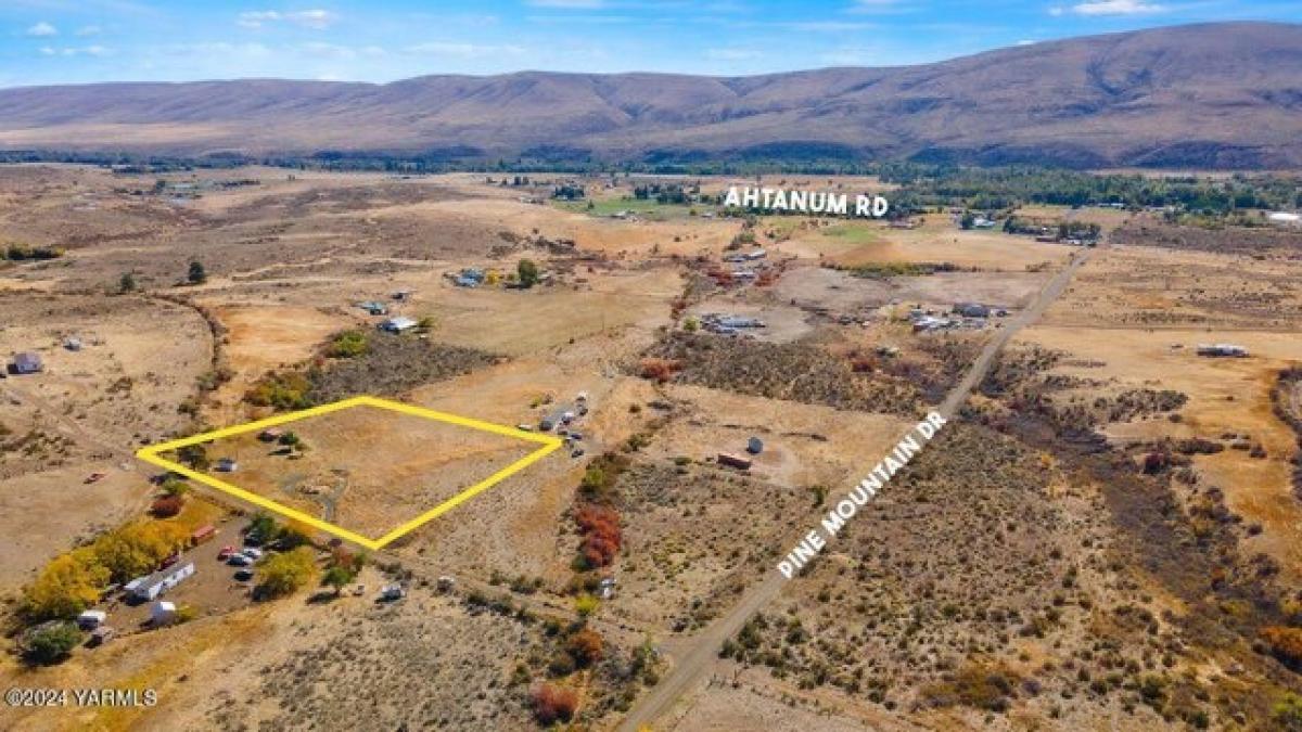 Picture of Residential Land For Sale in Yakima, Washington, United States