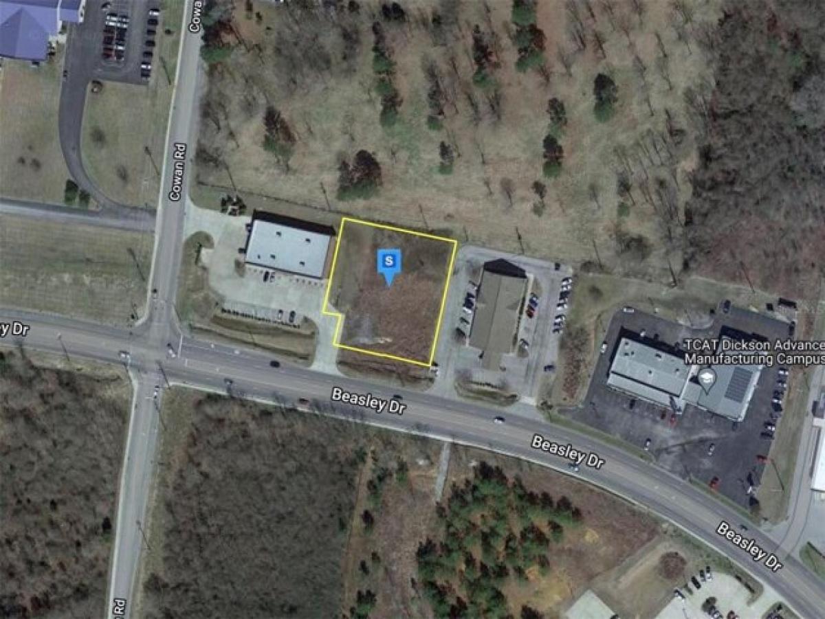 Picture of Residential Land For Sale in Dickson, Tennessee, United States