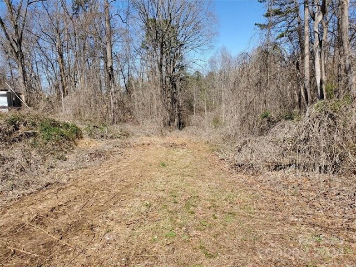 Picture of Residential Land For Sale in Troutman, North Carolina, United States