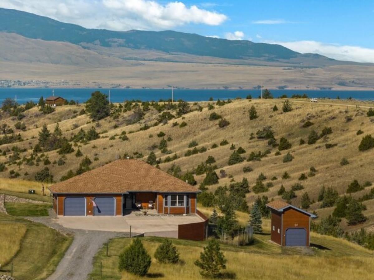 Picture of Home For Sale in Townsend, Montana, United States