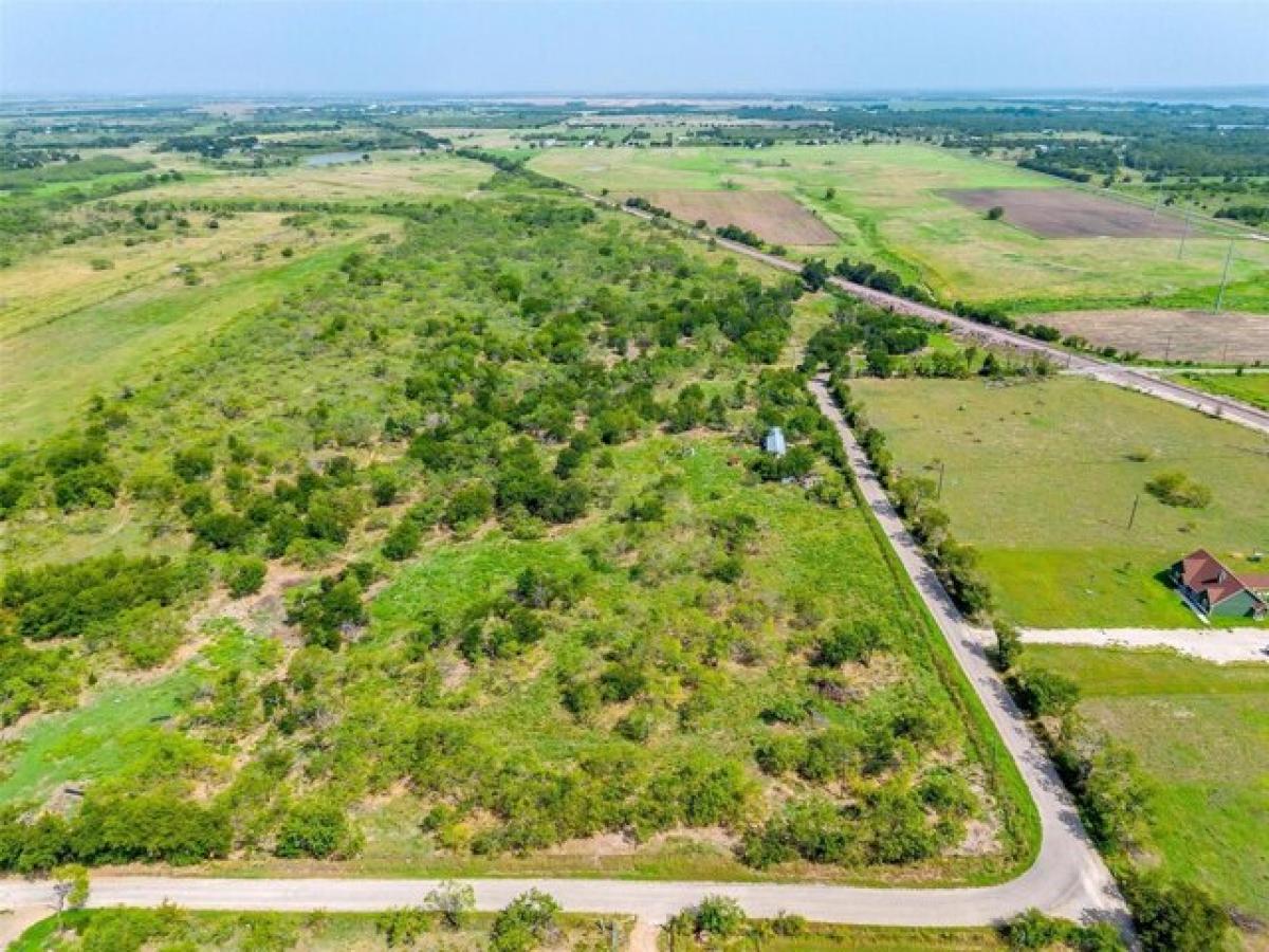 Picture of Residential Land For Sale in Ennis, Texas, United States