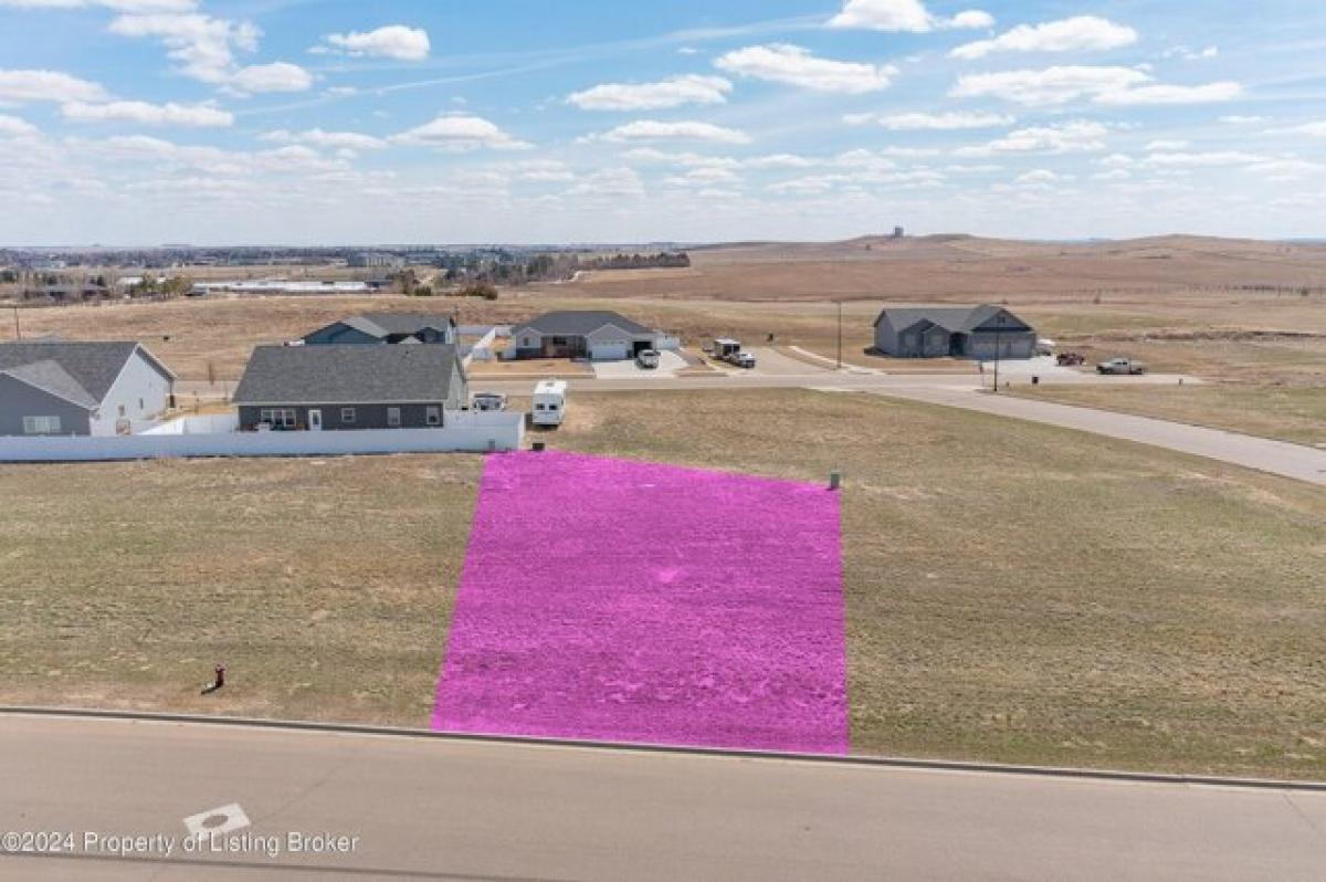 Picture of Residential Land For Sale in Dickinson, North Dakota, United States