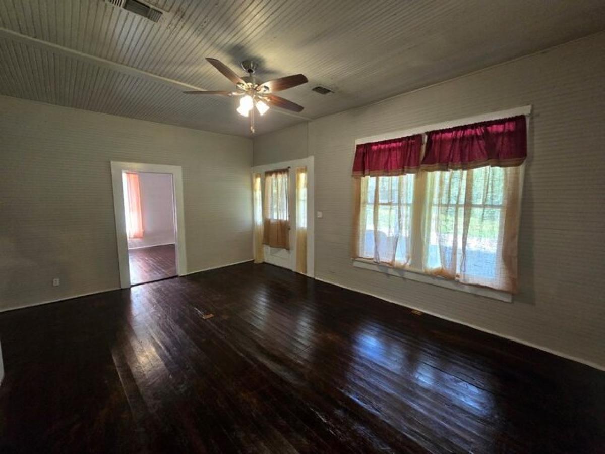 Picture of Home For Sale in Quitman, Mississippi, United States