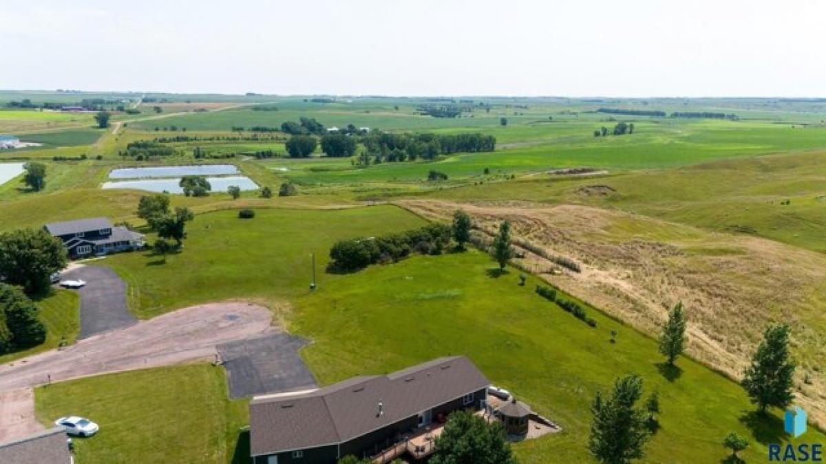 Picture of Residential Land For Sale in Montrose, South Dakota, United States