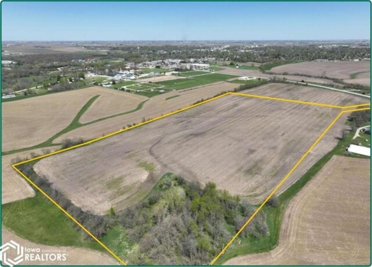 Picture of Residential Land For Sale in Washington, Iowa, United States