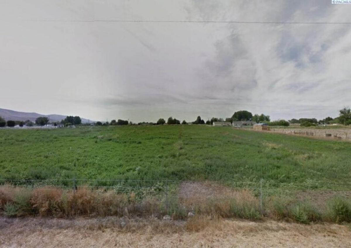 Picture of Residential Land For Sale in Prosser, Washington, United States