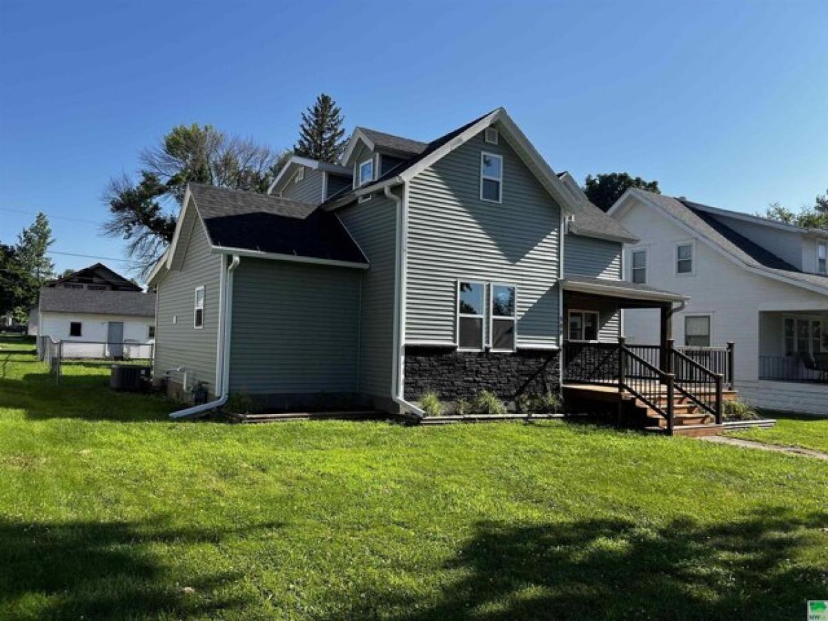 Picture of Home For Sale in Cherokee, Iowa, United States