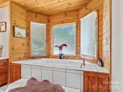 Home For Sale in Bakersville, North Carolina