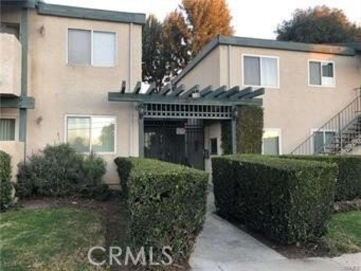 Picture of Home For Sale in Granada Hills, California, United States