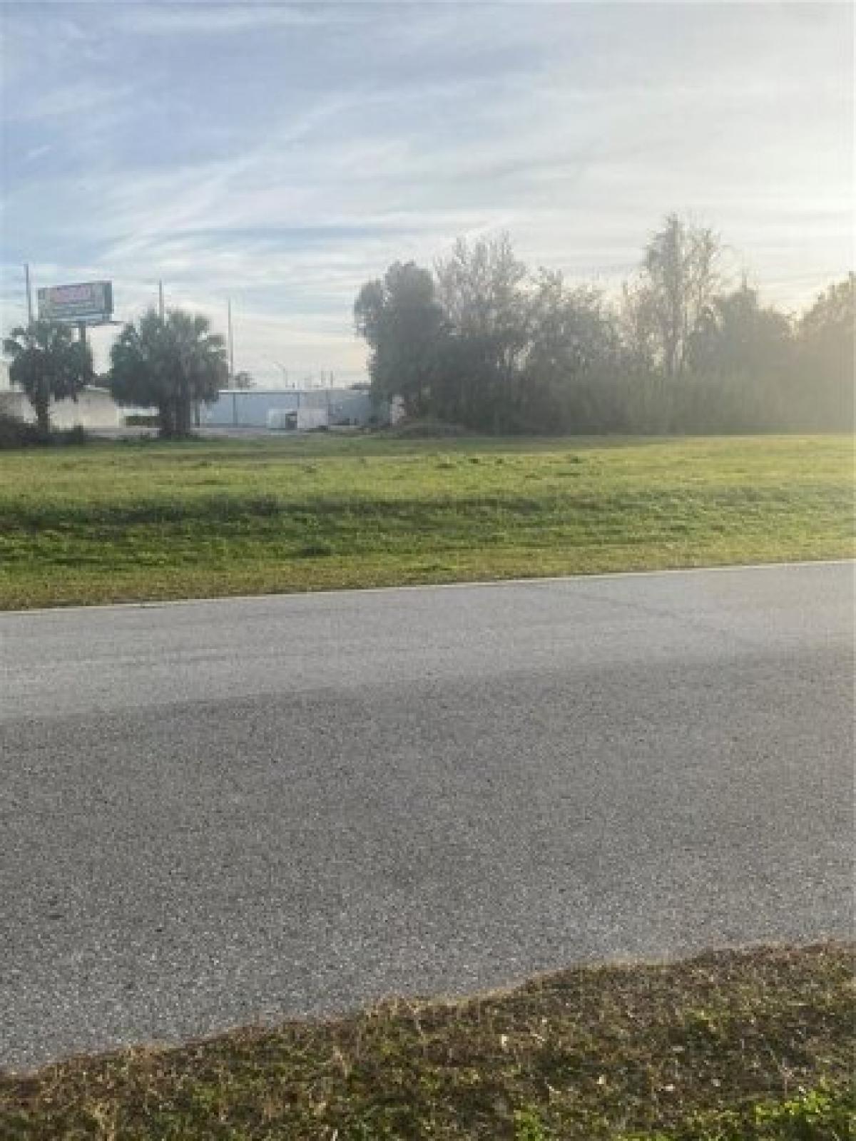 Picture of Residential Land For Sale in Tavares, Florida, United States