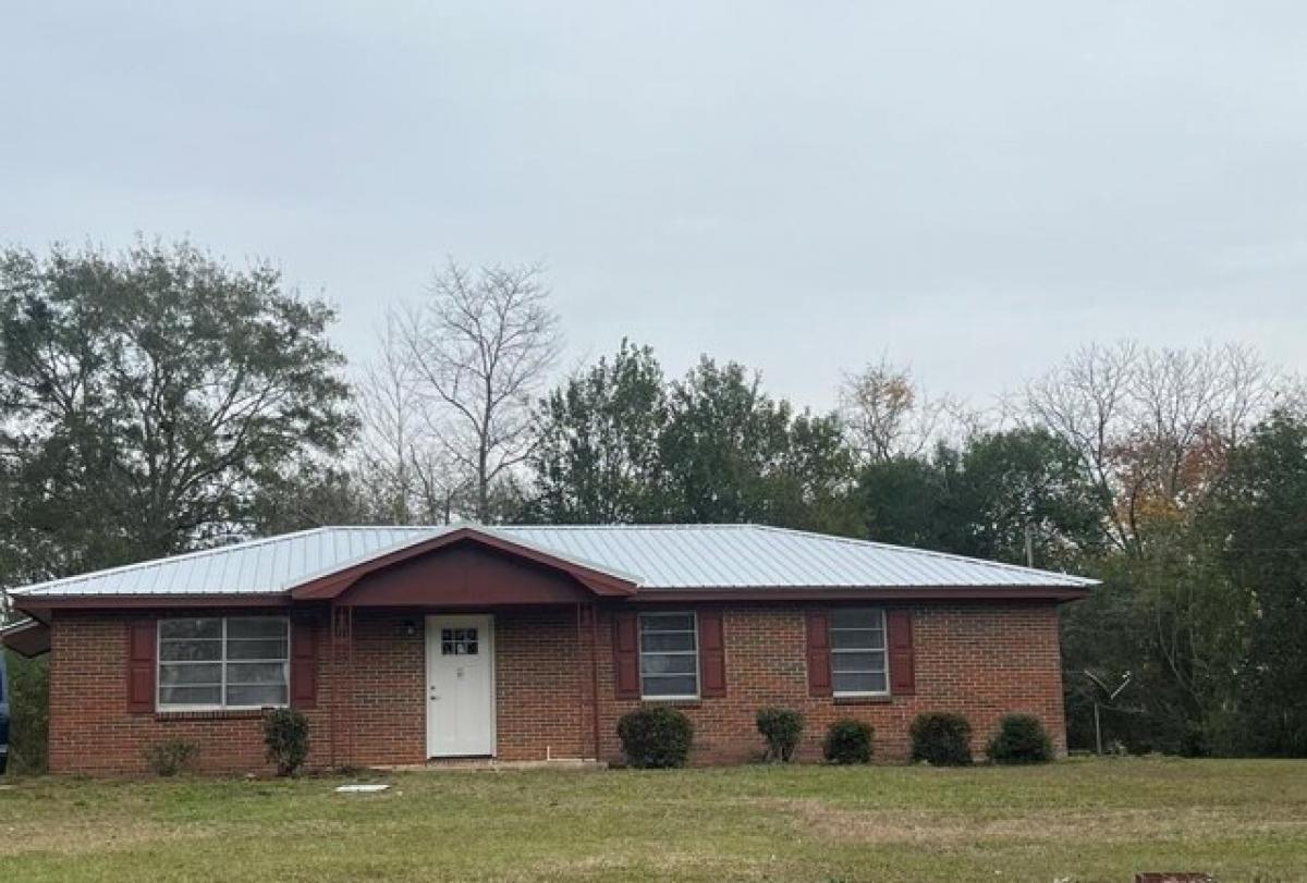 Picture of Home For Sale in Webb, Alabama, United States