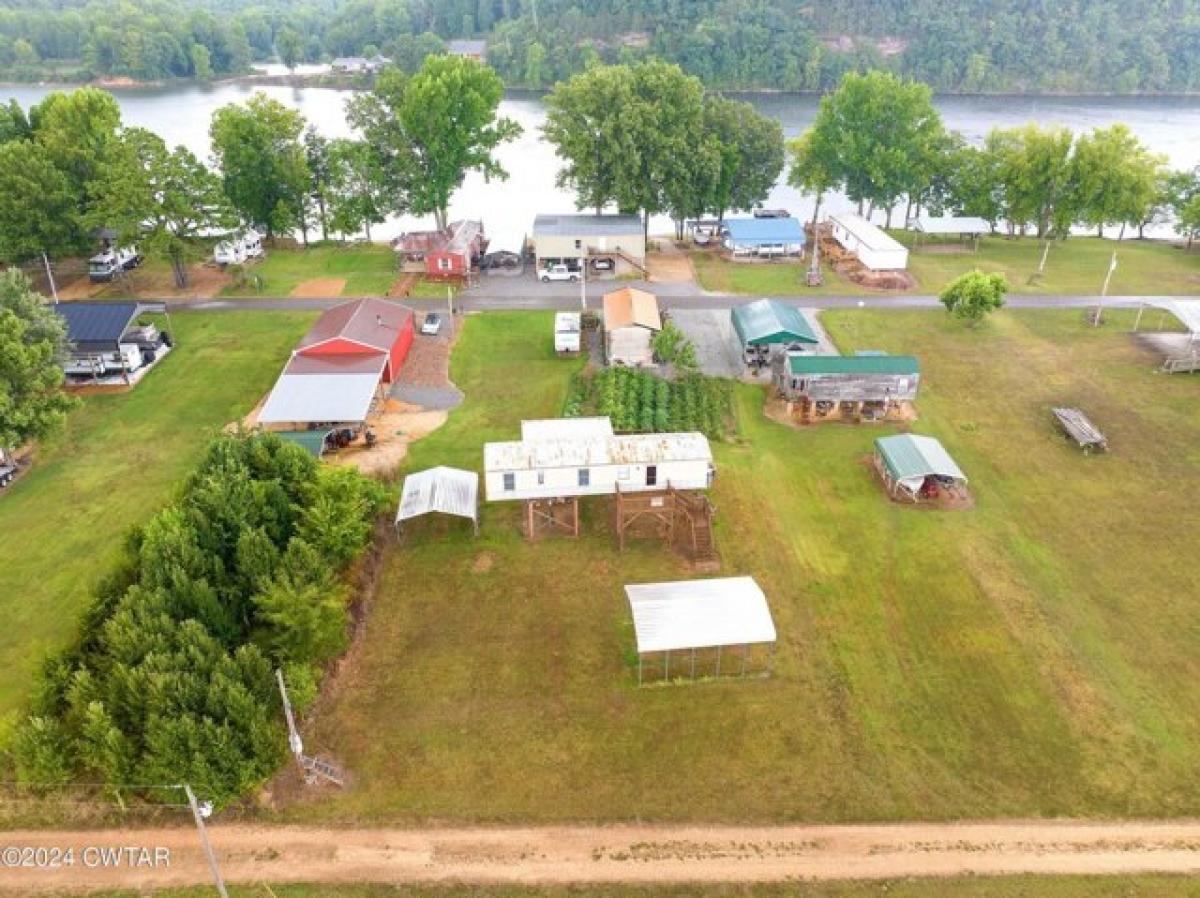 Picture of Home For Sale in Decaturville, Tennessee, United States