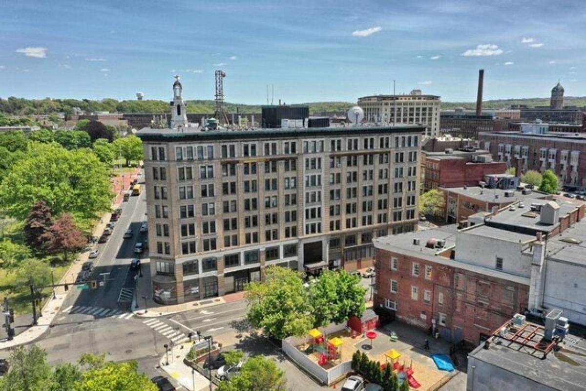 Picture of Home For Sale in Lawrence, Massachusetts, United States