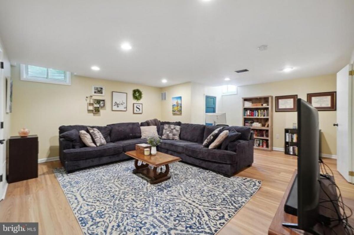 Picture of Home For Sale in Takoma Park, Maryland, United States