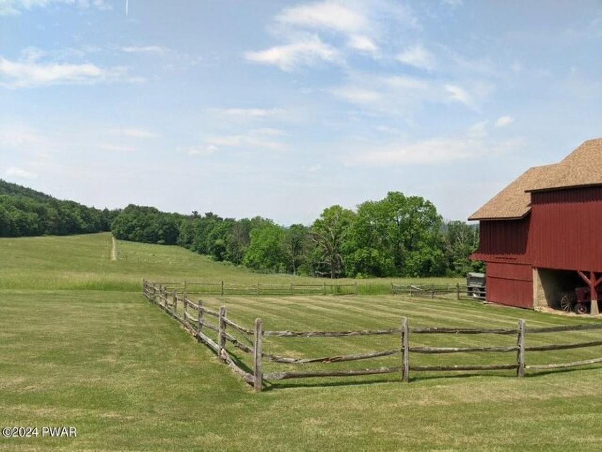 Picture of Home For Sale in Kunkletown, Pennsylvania, United States