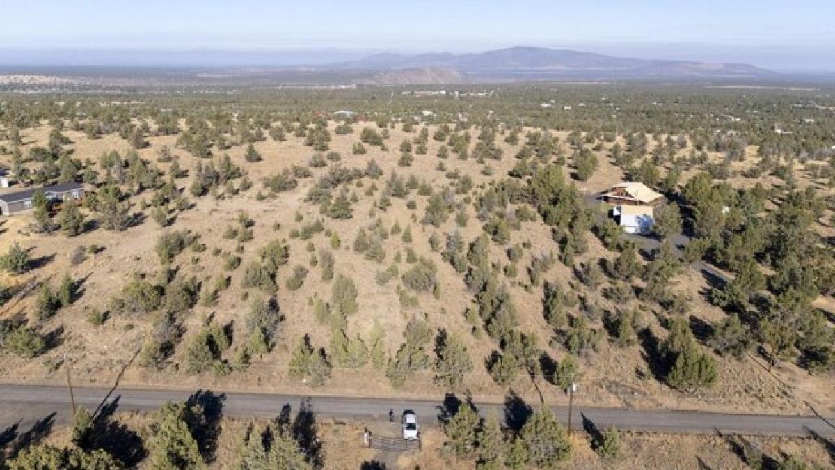 Picture of Residential Land For Sale in Prineville, Oregon, United States