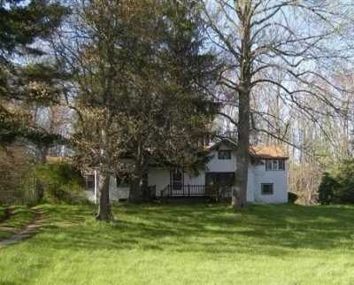 Home For Sale in Paw Paw, Michigan