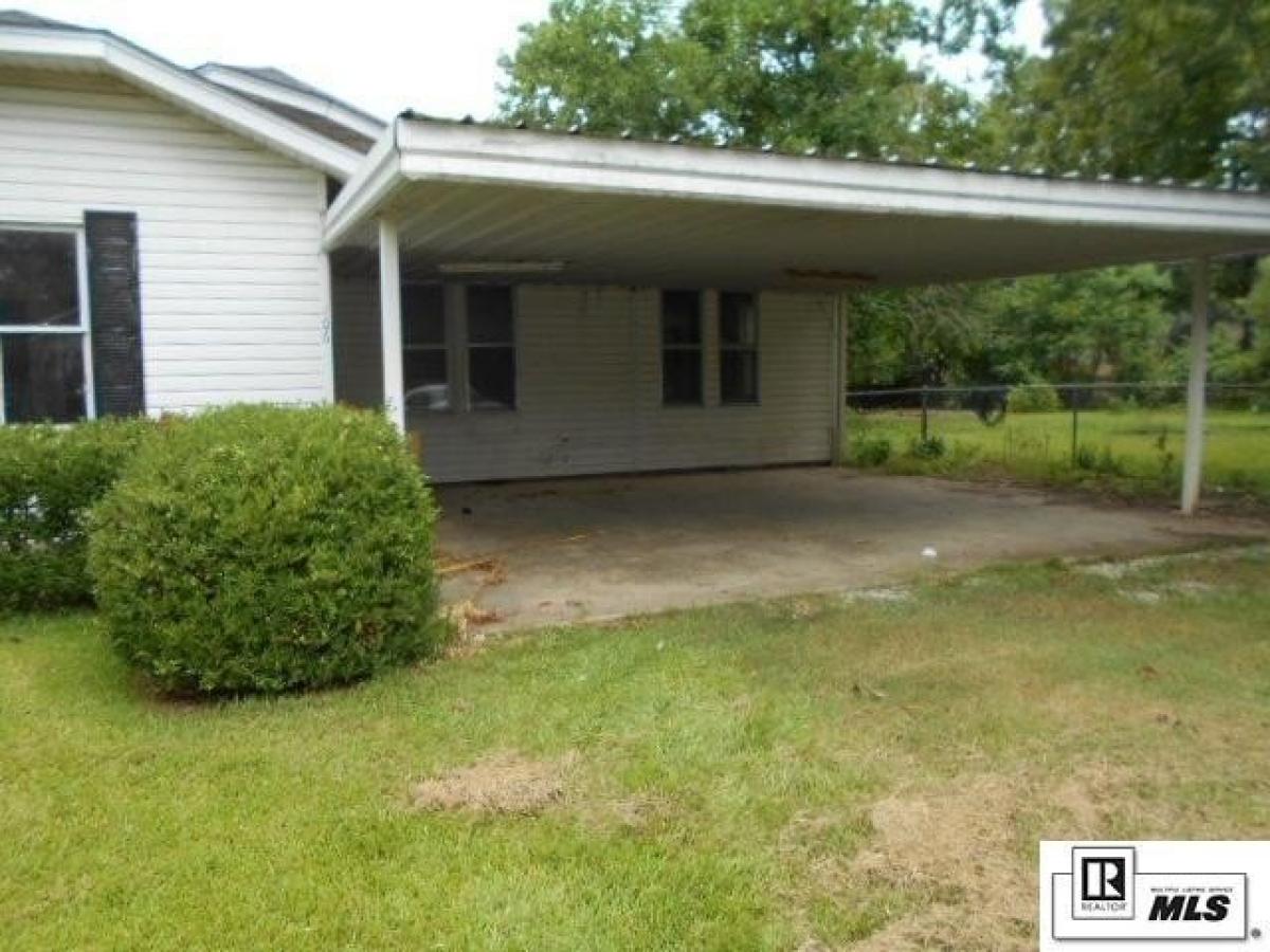 Picture of Home For Sale in Oak Grove, Louisiana, United States