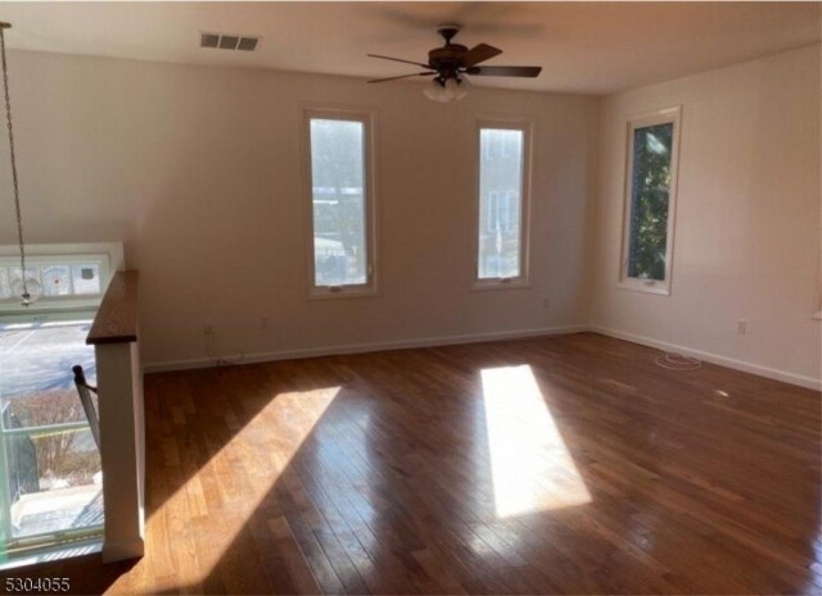 Picture of Home For Rent in Dover, New Jersey, United States