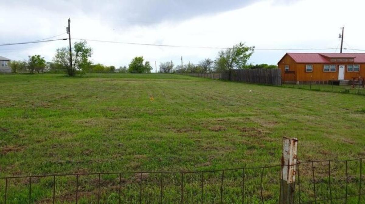 Picture of Residential Land For Sale in Cresson, Texas, United States