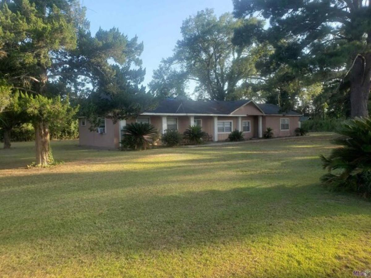 Picture of Home For Sale in Batchelor, Louisiana, United States