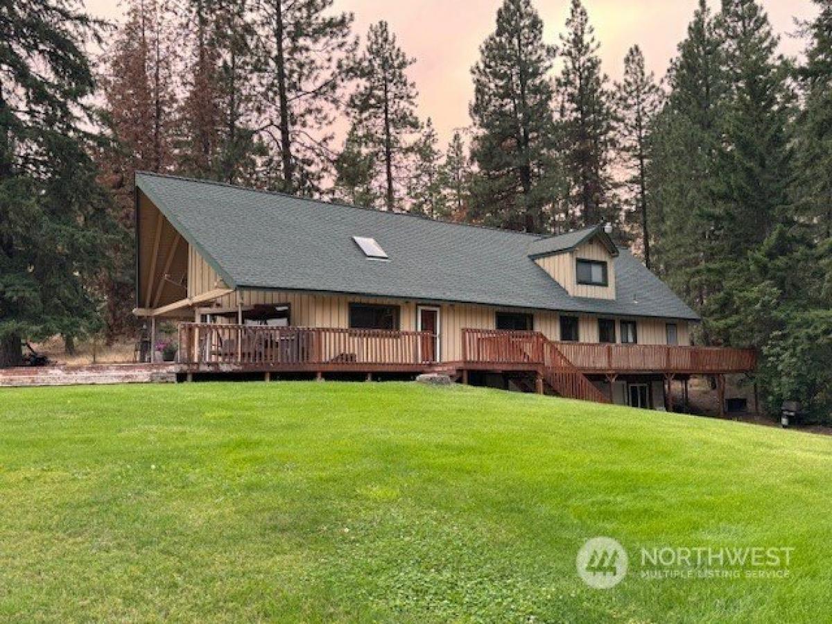 Picture of Home For Sale in Naches, Washington, United States