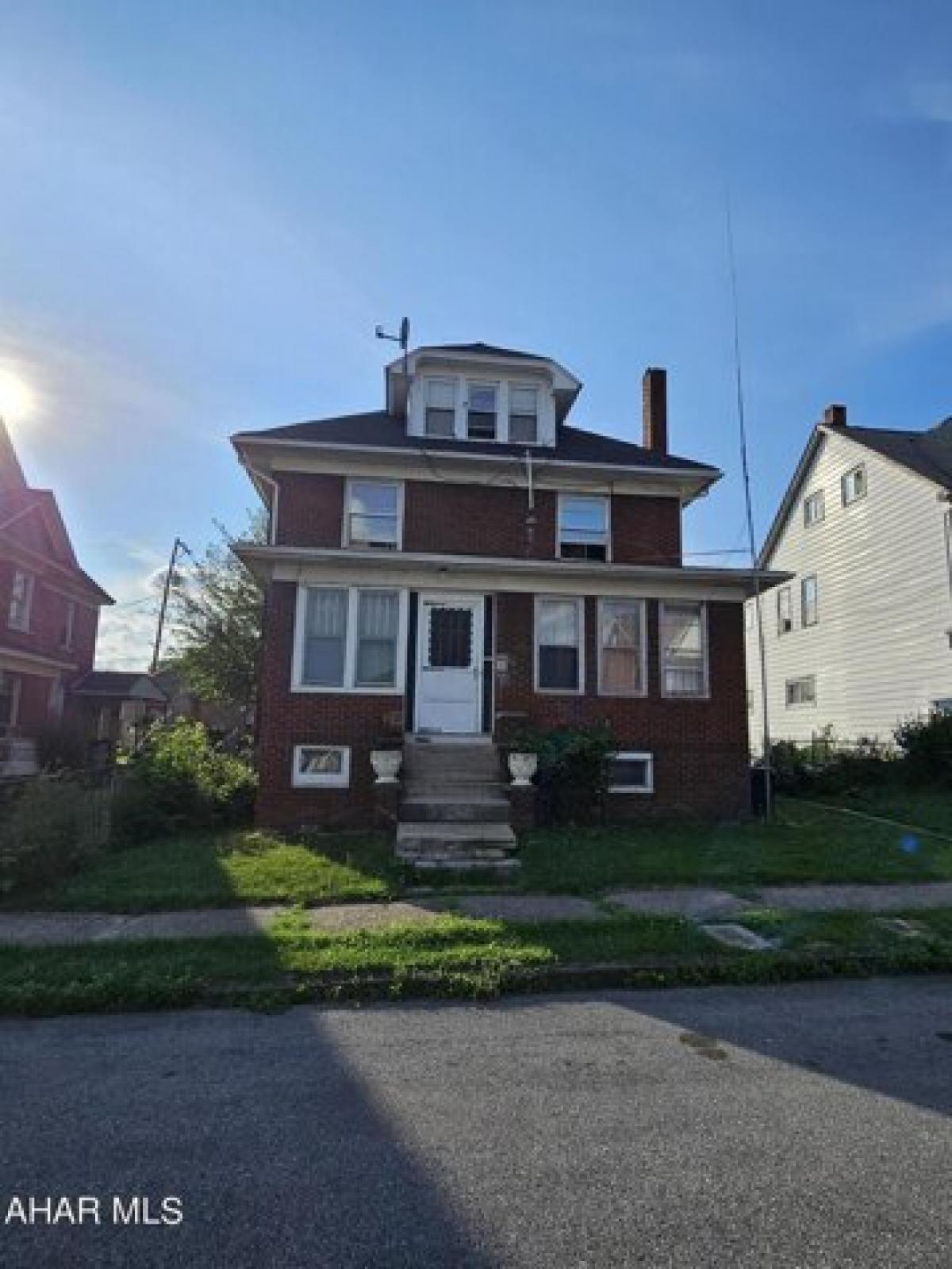 Picture of Home For Sale in Altoona, Pennsylvania, United States