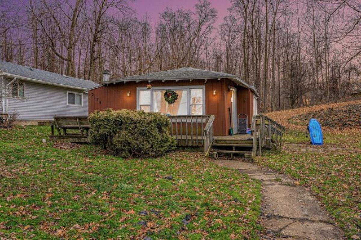 Picture of Home For Sale in Gobles, Michigan, United States