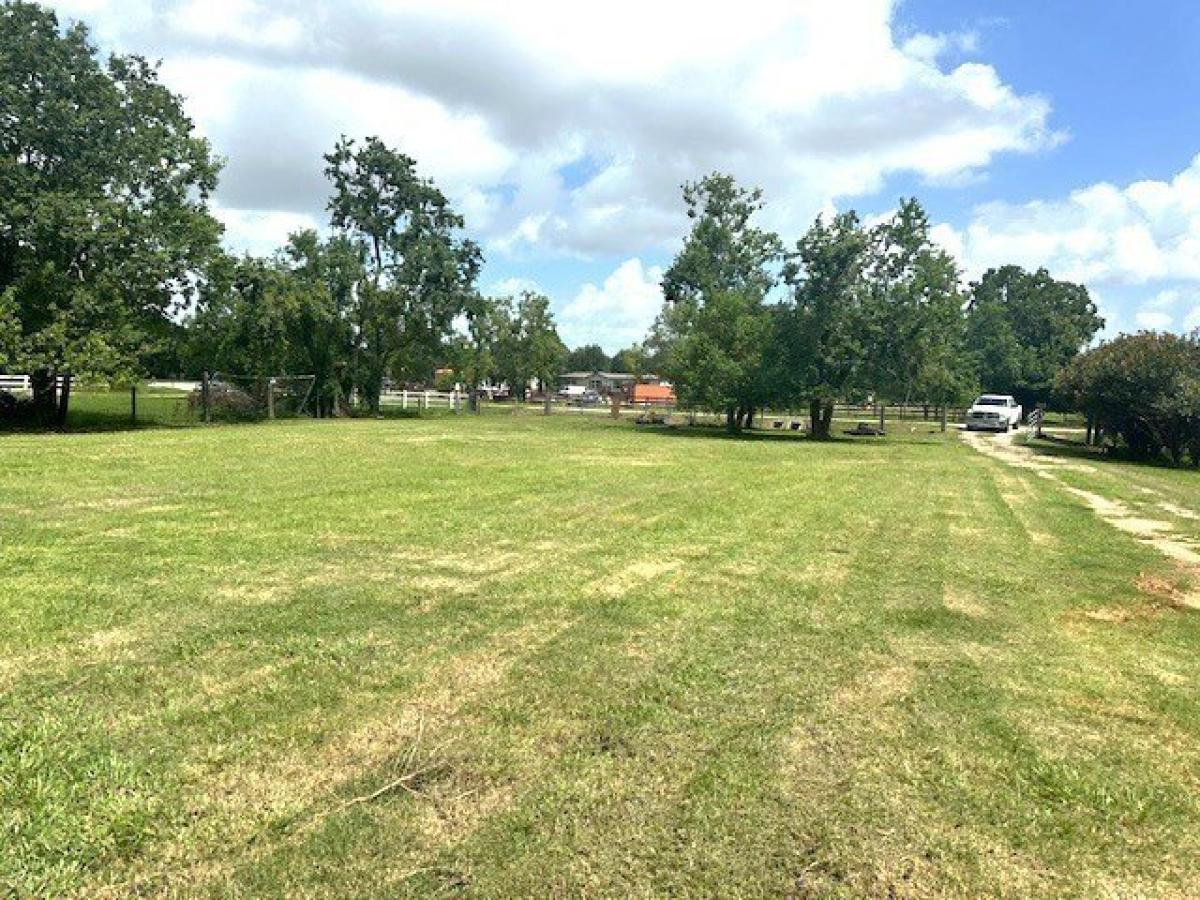 Picture of Residential Land For Sale in Waller, Texas, United States